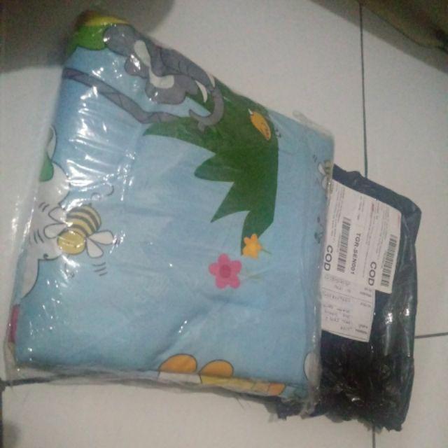 Sprei Jungle Blue 2 Bahan Katun Mikrotex Tebal Halus Tidak Luntur Dan Tidak Berpasir