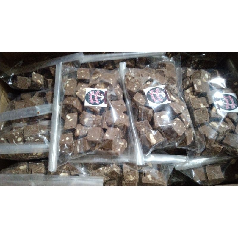 

coklat patahan silverqueen milk