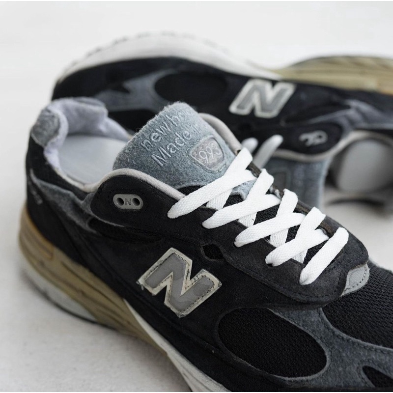 NB 993 Black