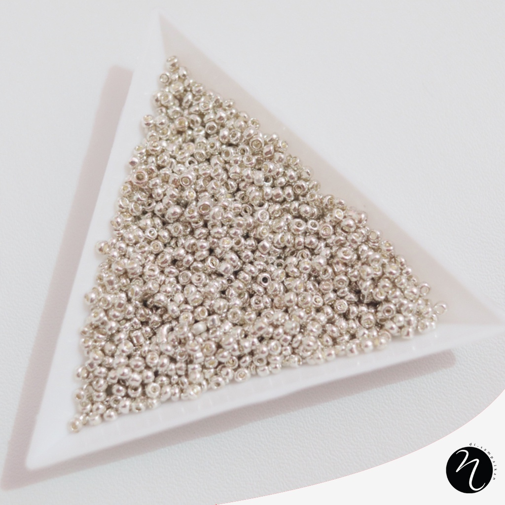 Manik / Mote Pasir Perak / Silver 11/0 2mm 20gr Untuk DIY Cincin/Gelang/Kalung