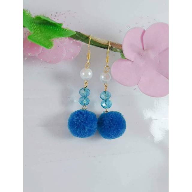 Anting Korea Fashion Terbaru/Anting Pompom Hijab/ KERABU ANTING JUNTAI- ANTING LUCU FASHION JEWELRY