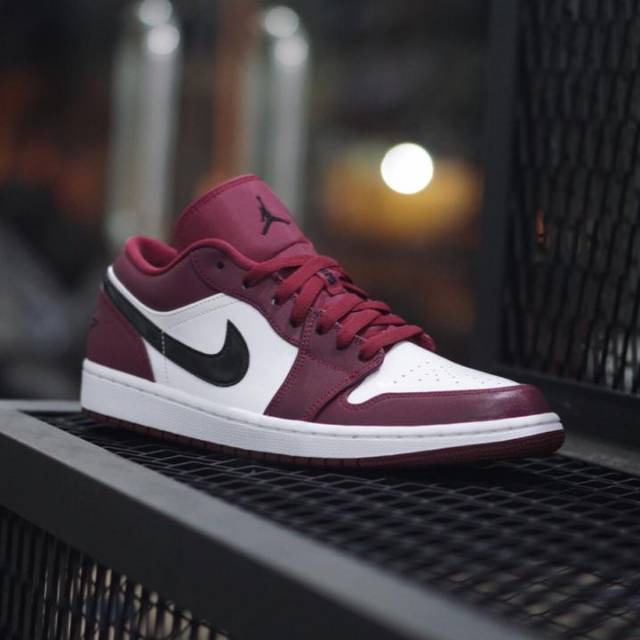 Sepatu pria nike air jordan 1 low original BNIB