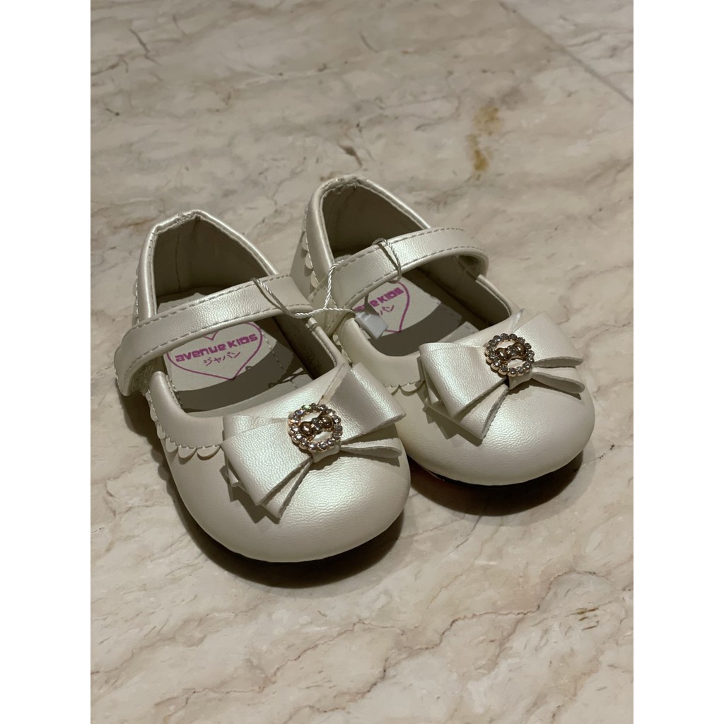 Avenue Kids Girls Flats White with Bow, Sepatu Pita Anak Perempuan