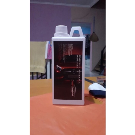 INTERIOR CLEANER