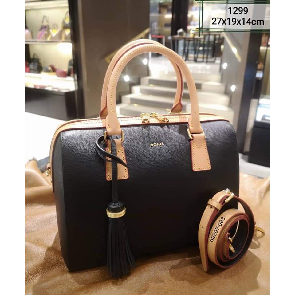 TAS BONIA SPEEDY HITAM
