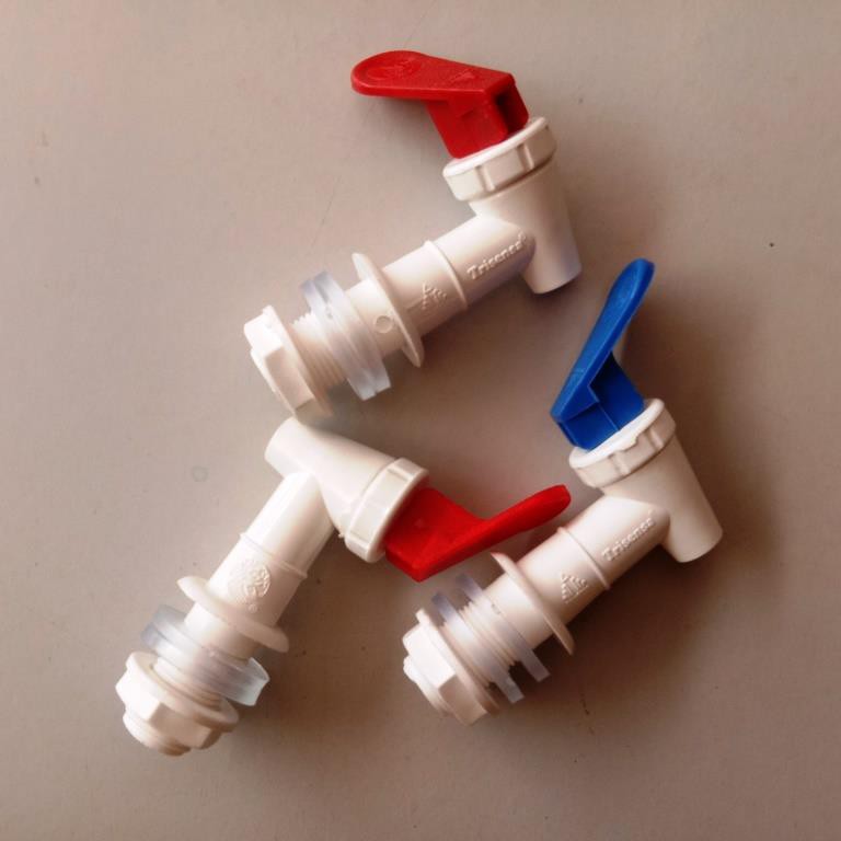 Kran air untuk ember cuci tangan atau air minum merk Trisense