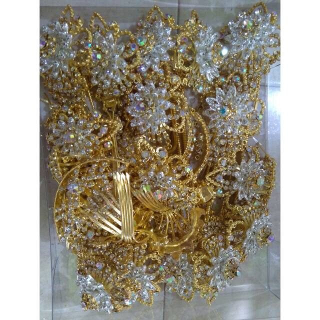 Set mata cengkrem anggrek