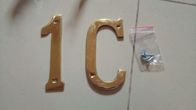 Huruf Angka Nomer Rumah Kuningan Tinggi 10 Cm Angka Nomor  Huruf O