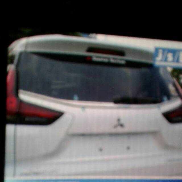 List kaca belakang xpander