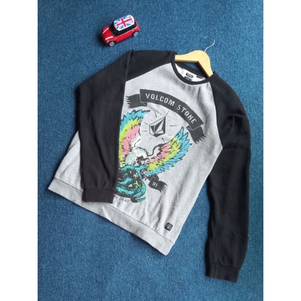 volcom crewneck