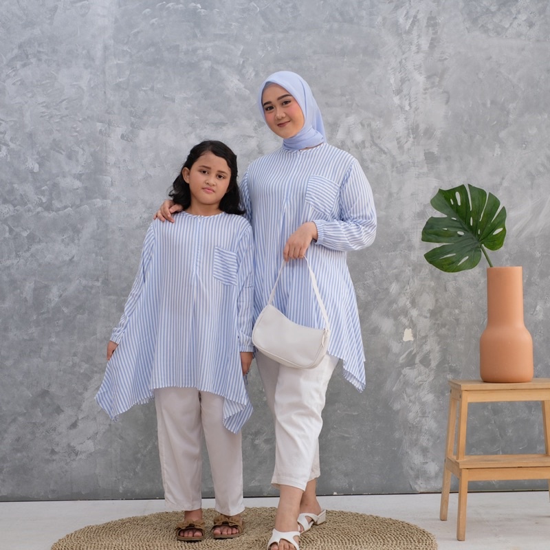 BAJU COUPLE BLOUSE IBU DAN ANAK ATASAN BAJU COUPLE IBU DAN ANAK STRIP BLUE