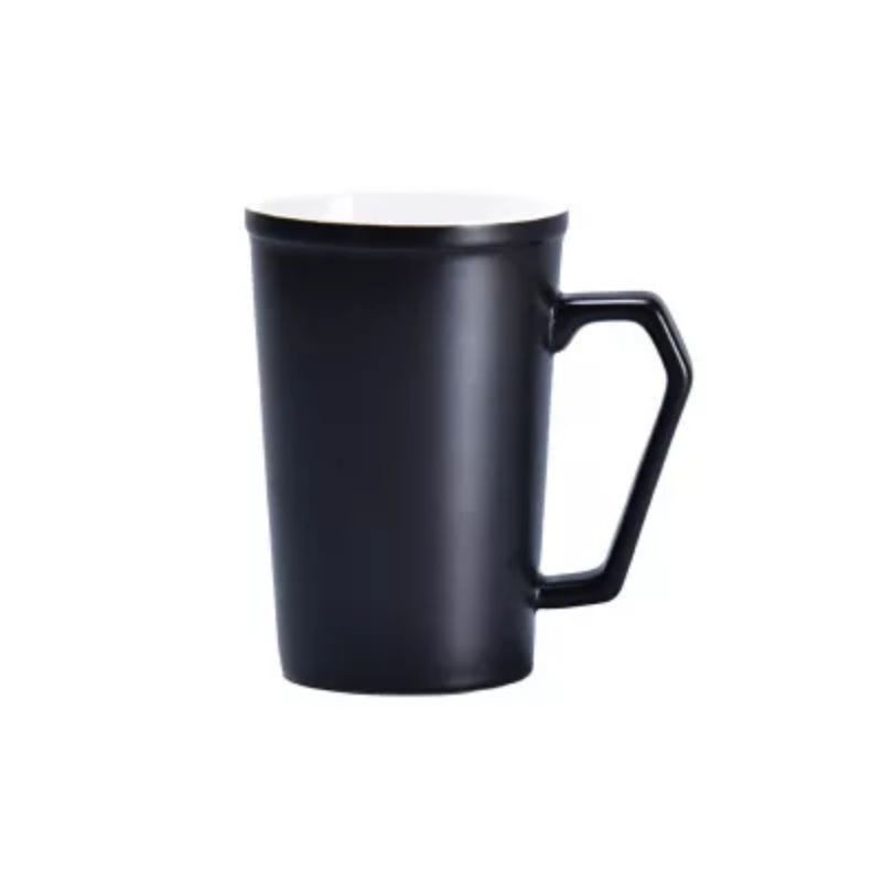 mug tinggi gagang unik hitam doff / mug unik cantik / mug hitam dalam putih / white in black mug