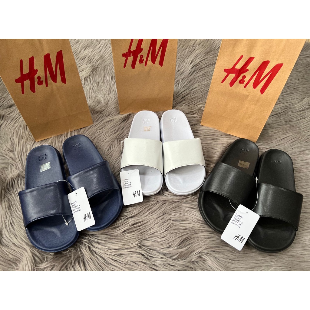basic sandal logo
