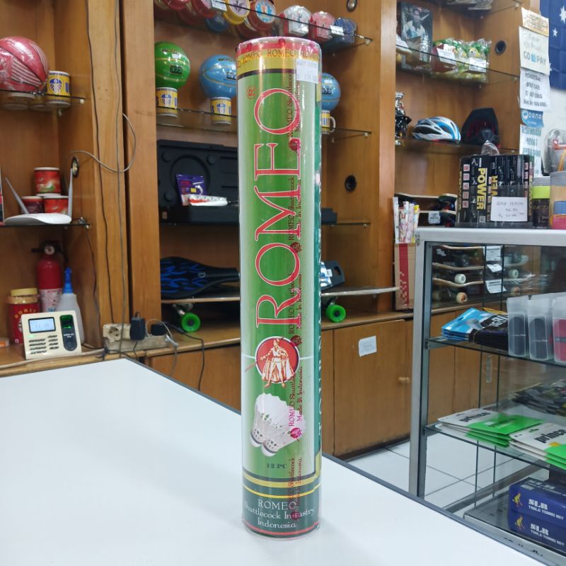 Suttlecock cock kok badminton bulutangkis bulu tangkis romeo hijau isi 12 original