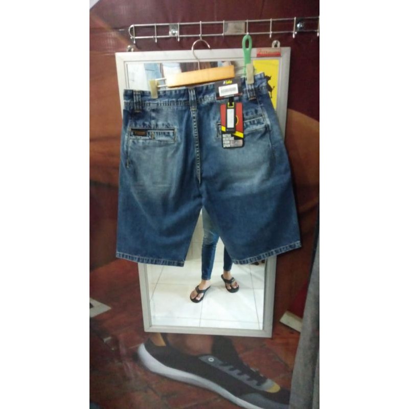 celana pendek Lois ori