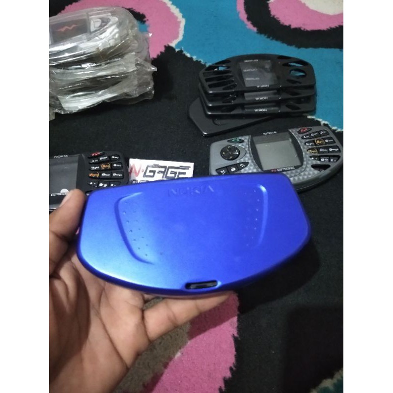 case casing kesing nokia n gage clasic biru frame merah keypad transparan