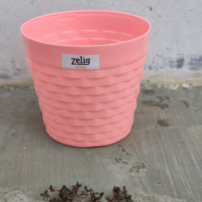 Pot Plastik Zelig Rotan PR-22 Warna putih 15cm