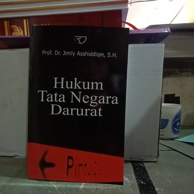 Buku Hukum Tata Negara Darurat