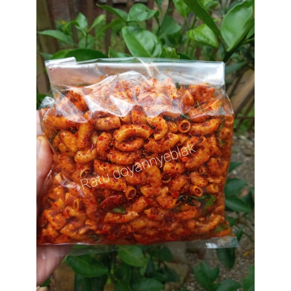 

makroni kriuk,makroni bocil 250 grm