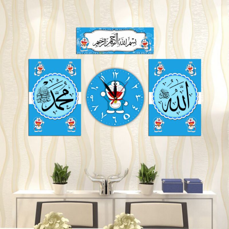 jam dinding kaligrafi karakter Doraemon