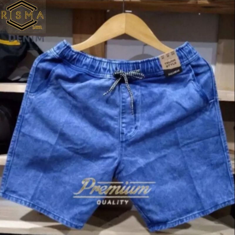 100 RIBU DAPAT 3 CELANA PENDEK SOBEK PRIA WISKER JEANS PENDEK ROBEK PRIA PREMIUM DISTRO   celana pendek pria celana pendek cowok celana pendek pria distro celana pendek pria dewasa celana pendek jumbo pria celana pendek pria jumbo celana pendek sobek pria