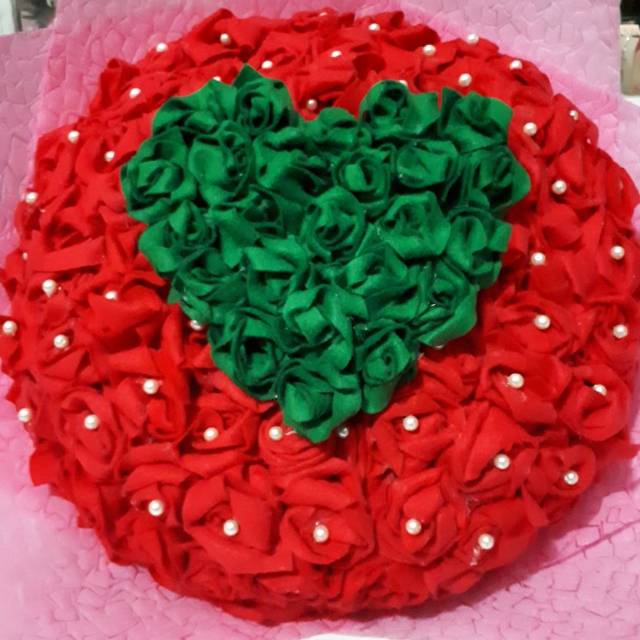 Bouquet Buket Bunga Flanel 40 Cm Warna Merah Full Mutiara Bentuk Hati Timbul Shopee Indonesia
