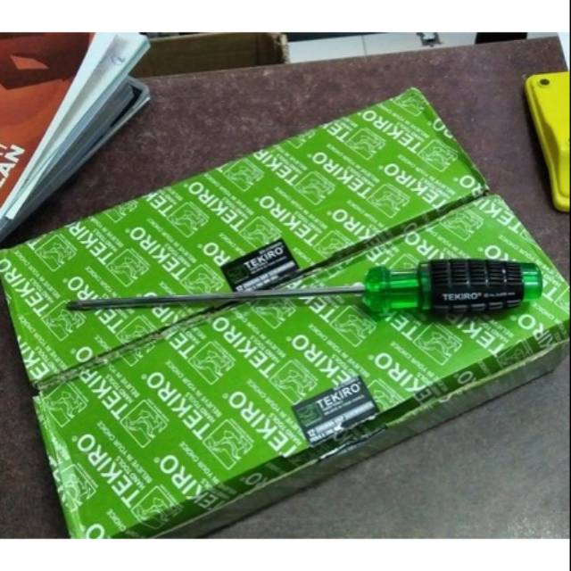 Obeng ( + ) kembang ukuran PH2 x 300 mm gagang karet TEKIRO