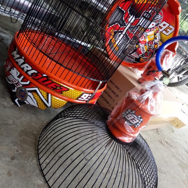 SANGKAR LOVEBIRD EBOD EDISI MOTOGP MARQUEZ ROSSI