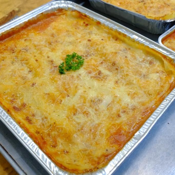 

Lasagna Panggang Beef Mozzarella (Family Size) Won't Stop Lasagna