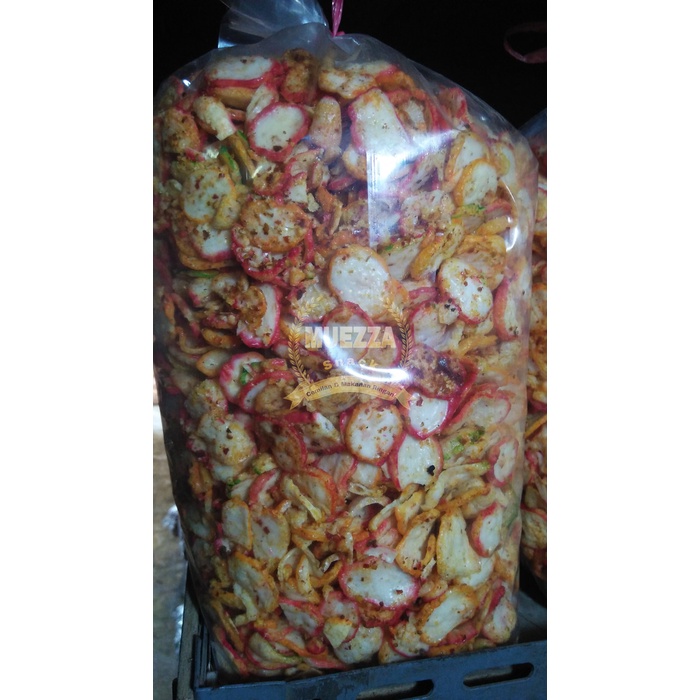 

NEW Kerupuk Seblak / Seblak Kencur Kering Pedas Khsa Bandung 1 kg