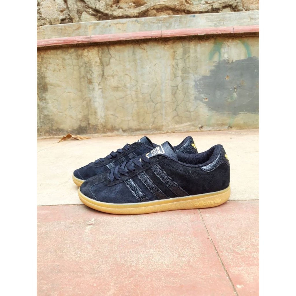 adidas samoa black gum