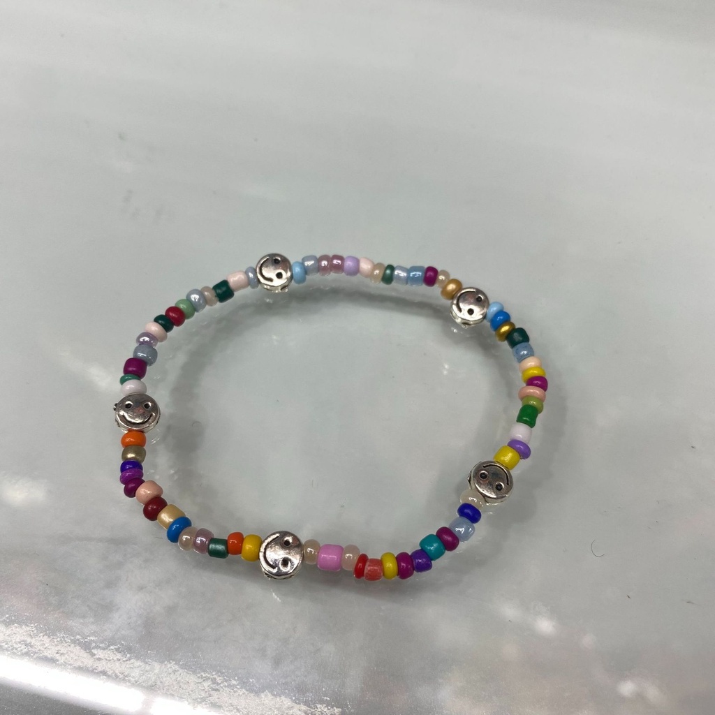 Gelang Tangan Manik-Manik Motif Smiley Face Warna Permen Beige Ala Korea / Retro Untuk Wanita-Solid Colorful Bracelet