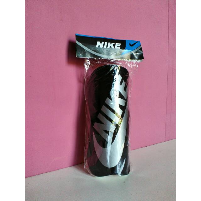Deker futsal deker / skin / pelindung tulang kaki