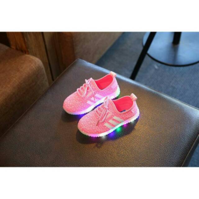 YESSY ADIDAS STRIP PINK LED