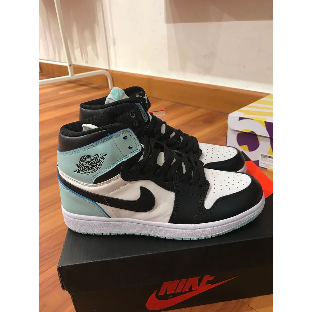Air Jordan 1 IGLOO - Putih Biru Hitam