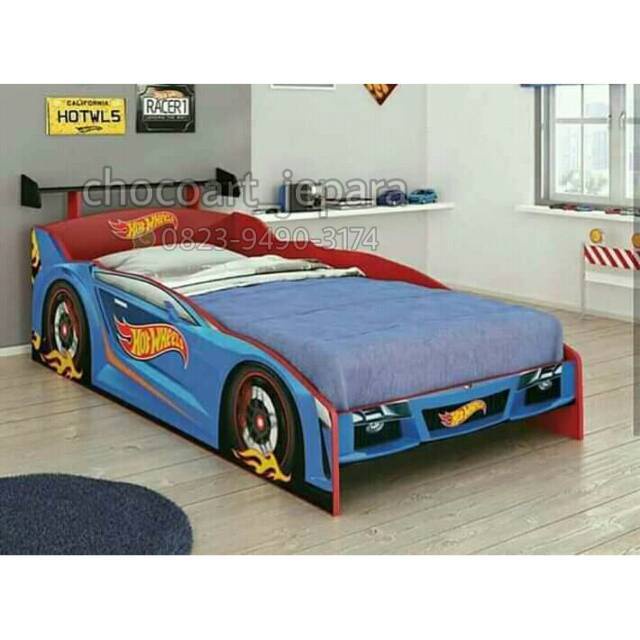 Dipan tingkat / dipan anak Dipan anak mobil