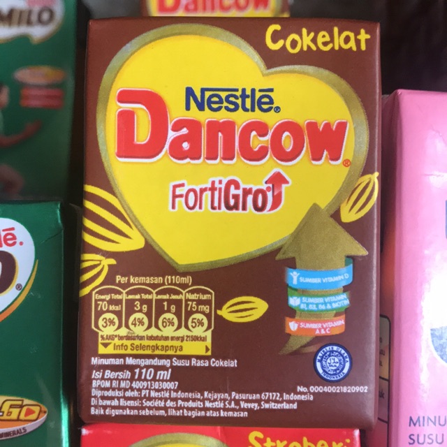 

DANCOW FORTIGO COKELAT & STROBERI 110ml