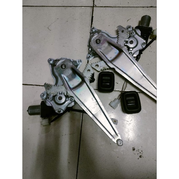 power window datsun go pintu belakang