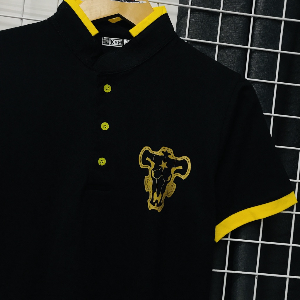 Kaos Polo Black Clover Blackbull Gold Anime