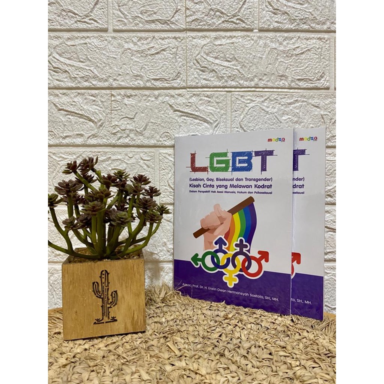 Buku LGBT (lesbian gay biseksual dan transgender) kisah cinta yang melawan kodrat: dalam perspektif 
