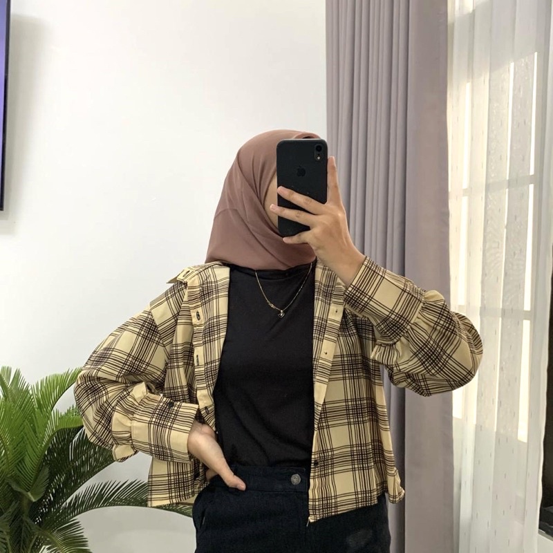 grosir_solo || KEMEJA NUMMA CROP TARTAN SHIRT / KEMEJA WANITA KOTAK OVERSIZE / KEMEJA CROP OVERSIZE