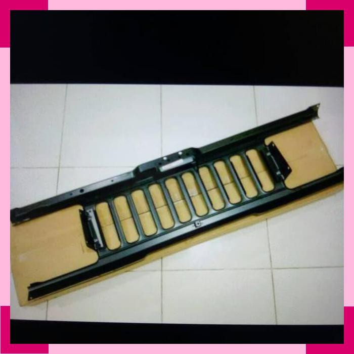 Grill depan suzuki jimmy katana original