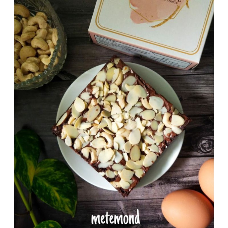 

Brownies Almond dan Mete