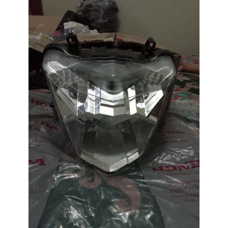Reflektor lampu Depan Honda Beat street original Honda