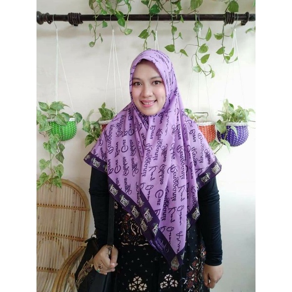 Jilbab Nawala Suhita Seri Aksara Latin