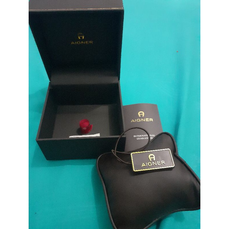 jam aigner authentic