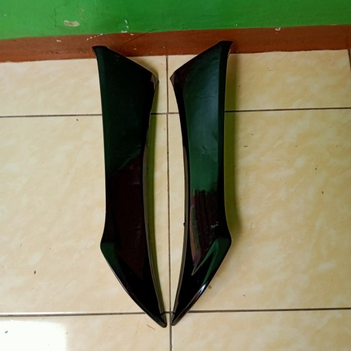 Sayap luar dalam Supra X 125 lama silver