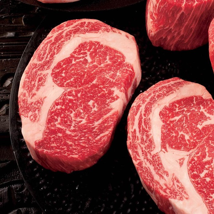 

AUS Rib Eye / Daging Sapi Impor / Cube Roll Beef Steak Meltique (Imported Australia)