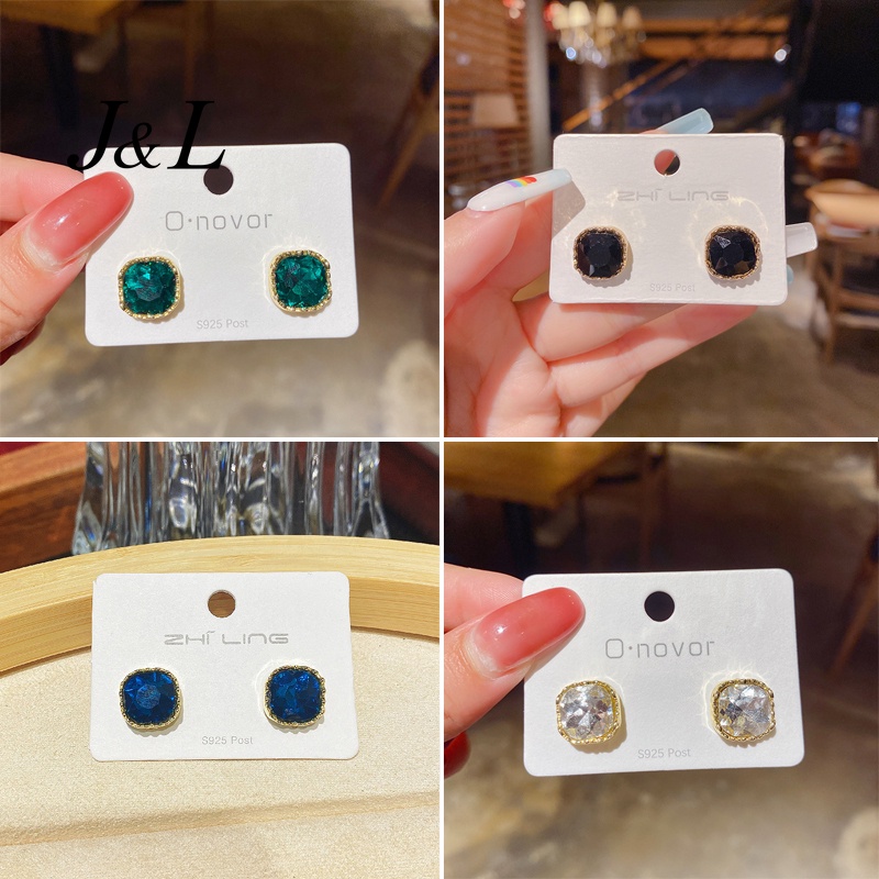 Anting Tusuk Bahan Alloy Bentuk Persegi Hias Zircon Untuk Wanita