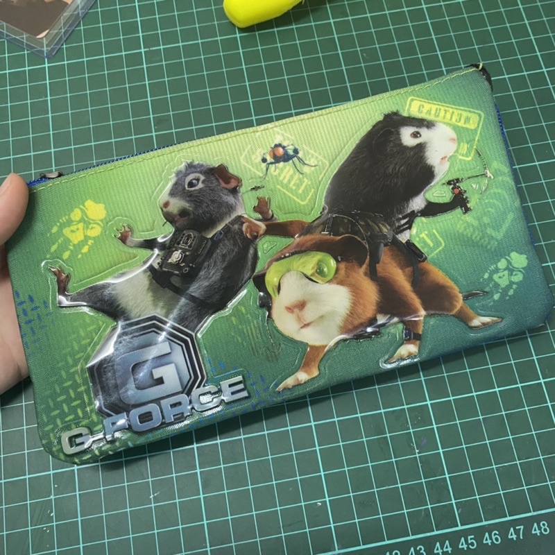 

Tempat Pensil G-force